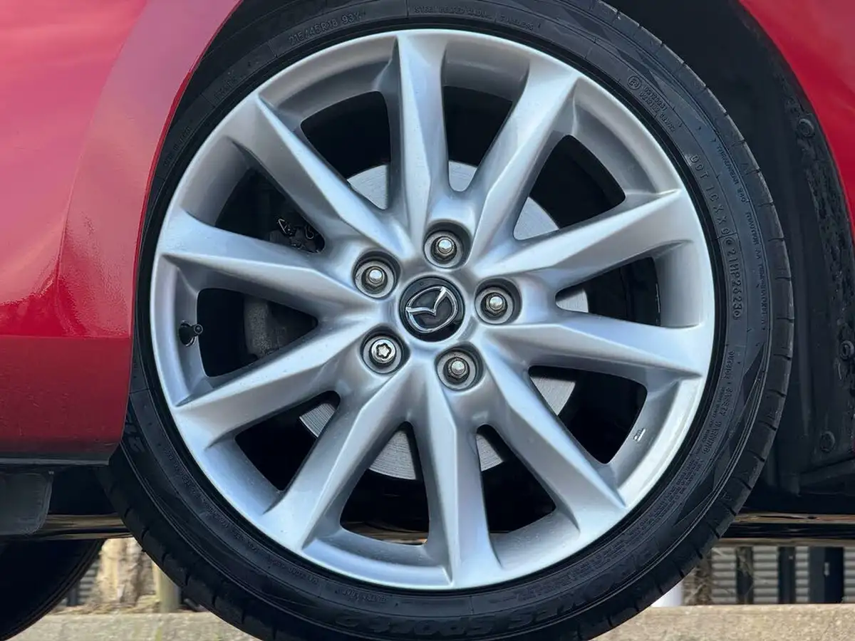 2018-mazda-mazda3-20-sport-nav-120ps-hatchback-5d-auto-big-9