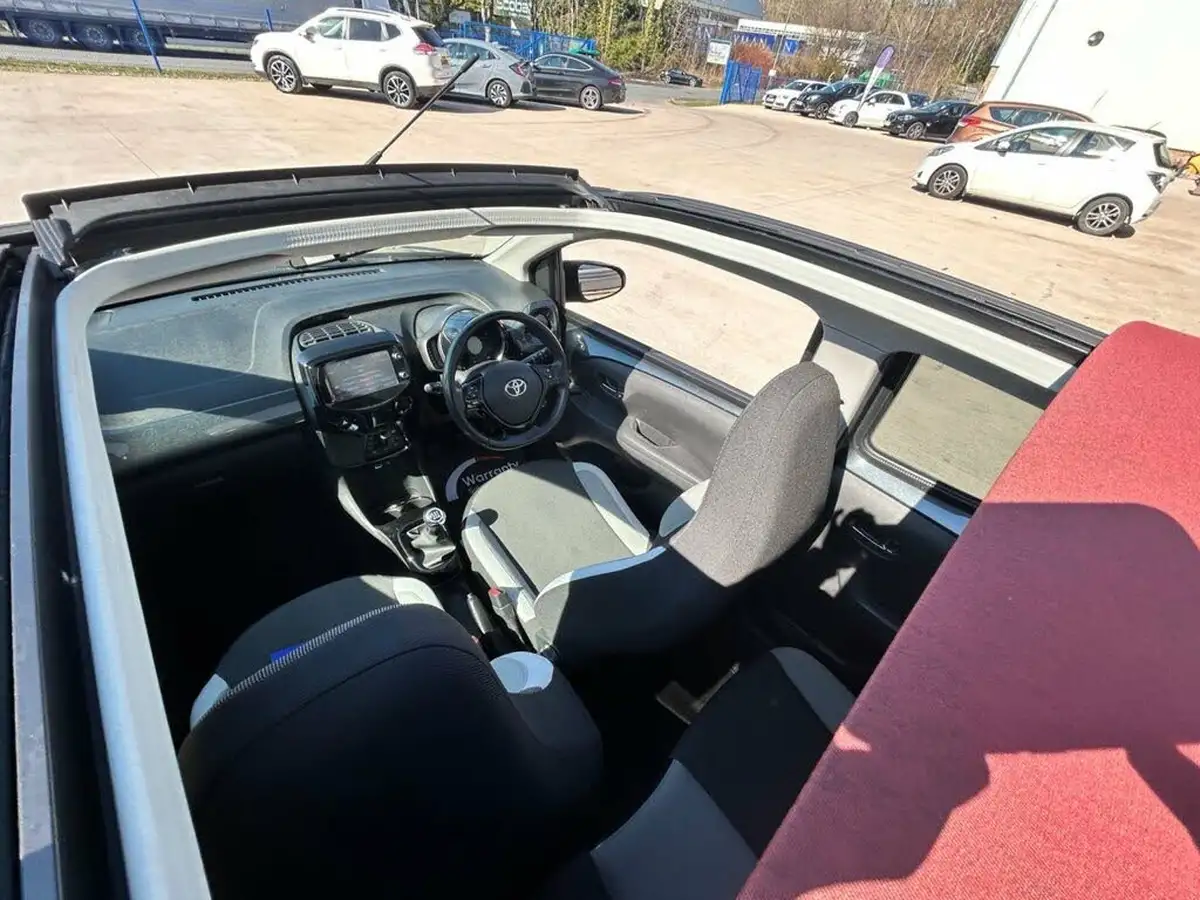 2017-toyota-aygo-10-vvt-i-x-style-71bhp-big-3