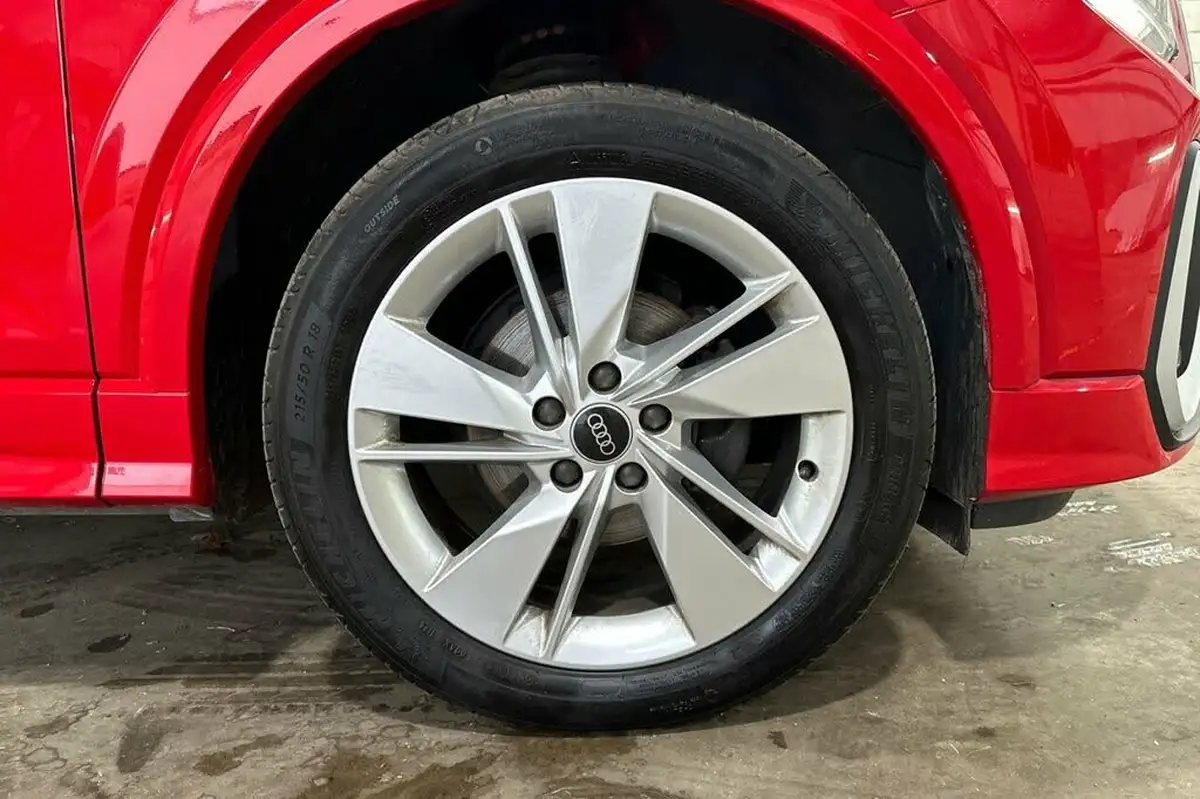 2021-audi-q2-10-30-tfsi-s-line-big-13