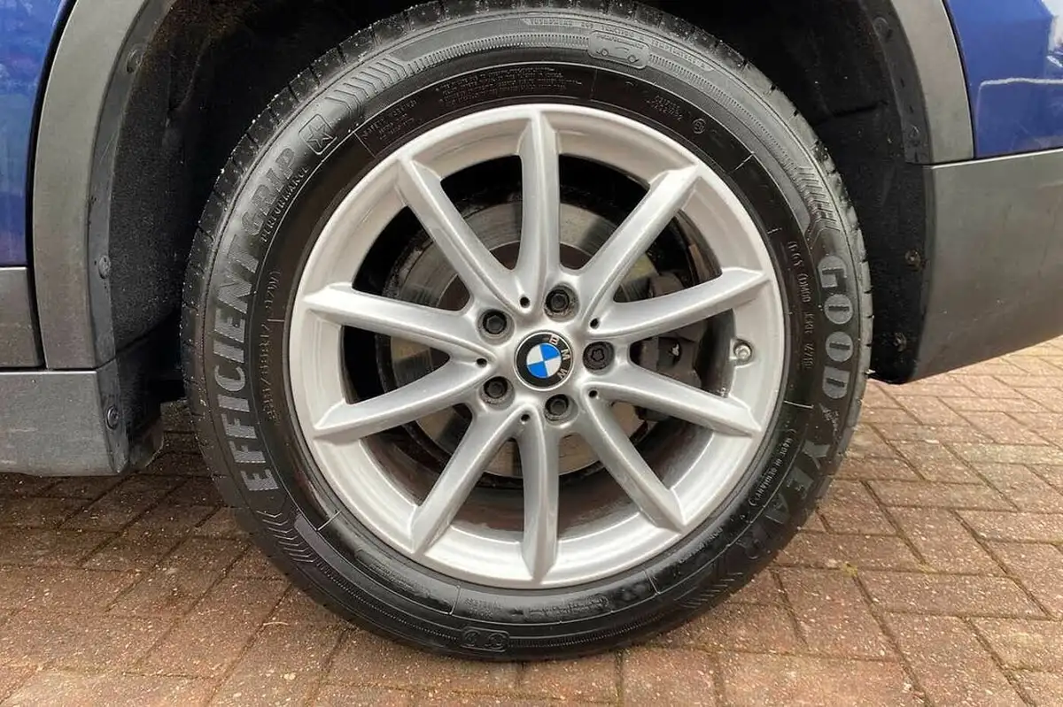 2020-bmw-x1-20-sdrive20i-se-189bhp-big-4