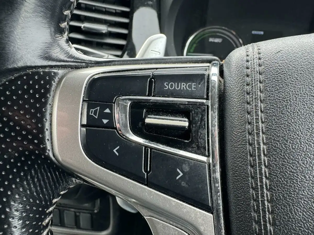 2018-mitsubishi-outlander-20-juro-phev-big-51