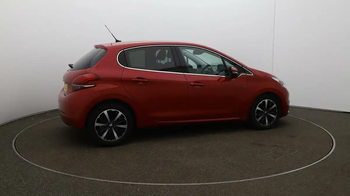2019-peugeot-208-15-bluehdi-tech-edition-big-49