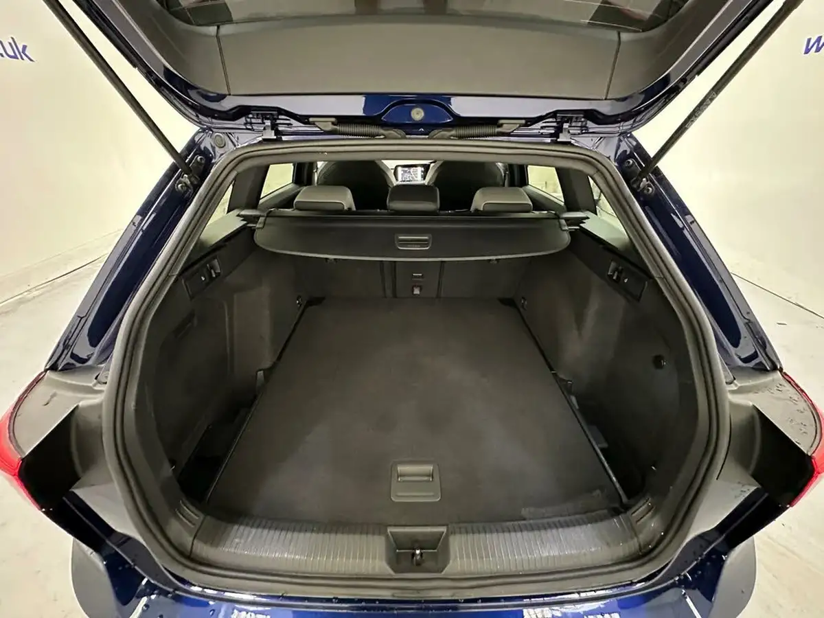 2022-volkswagen-golf-15-etsi-r-line-150ps-estate-big-24