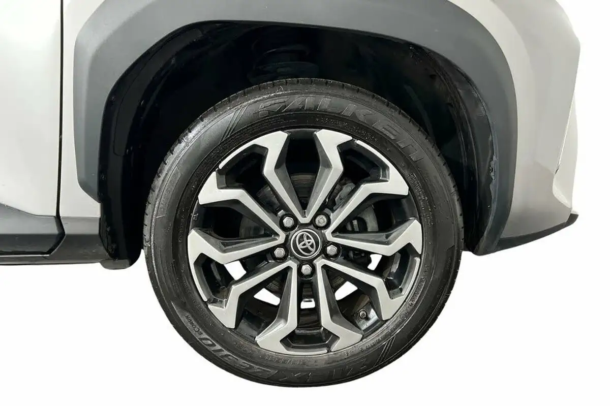 2022-toyota-yaris-15-vvt-i-design-panoramic-roof-big-16