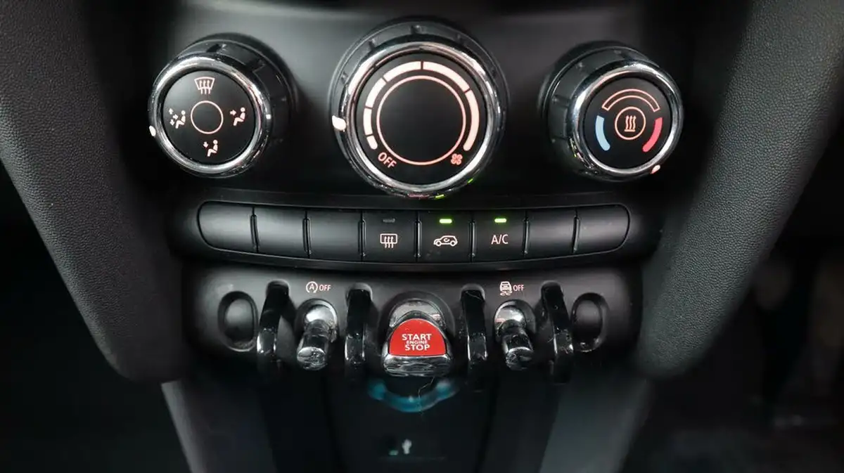 2020-mini-cooper-15-one-classic-comfort-5d-big-12
