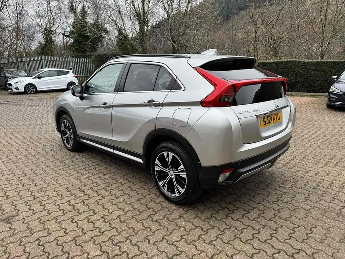 2021-mitsubishi-eclipse-cross-15-dynamic-4wd-auto-big-2