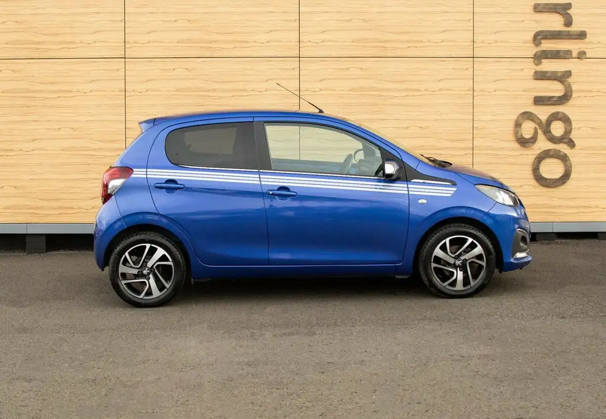 2019-peugeot-108-10-collection-hatchback-big-14