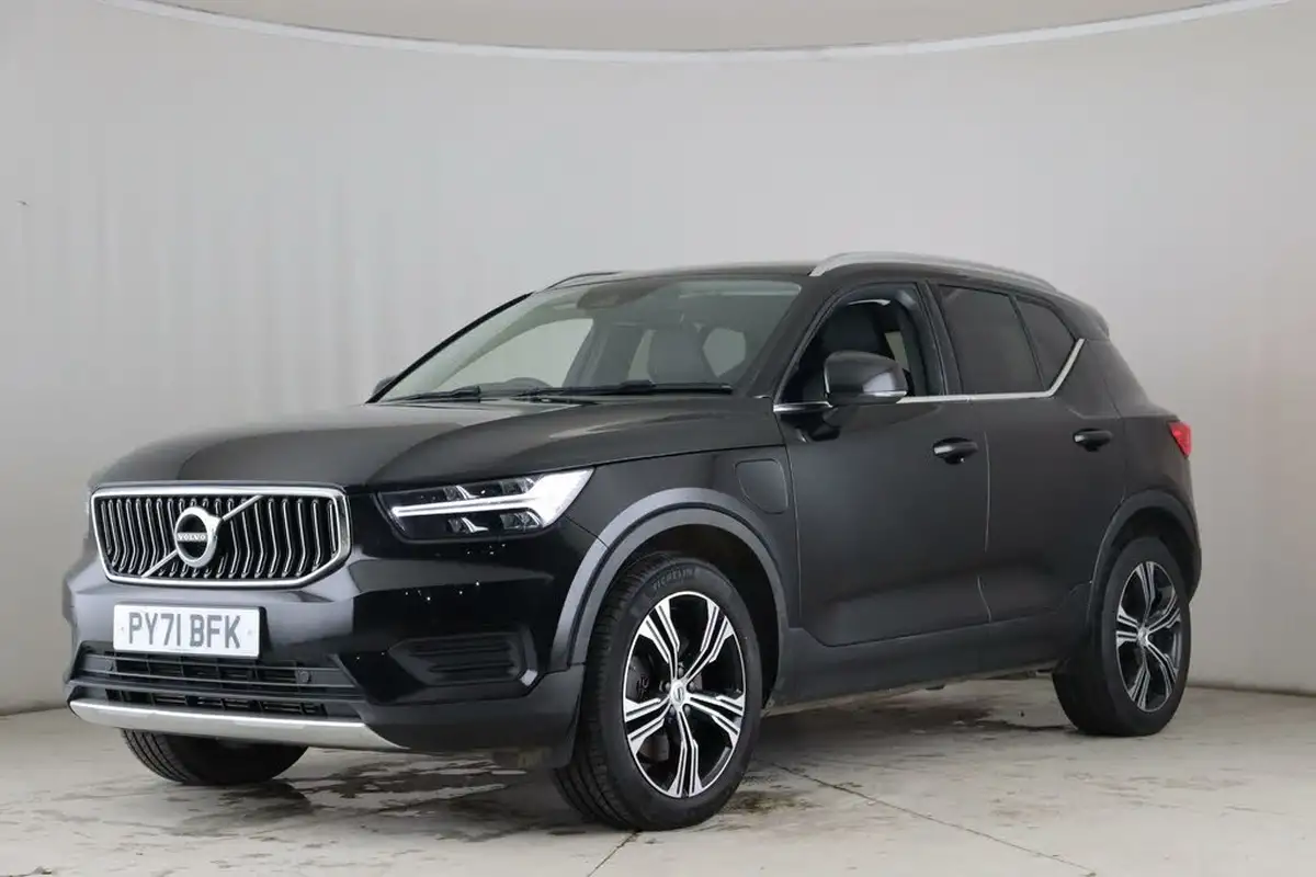 2021-volvo-xc40-15-t5-inscription-262bhp-big-2