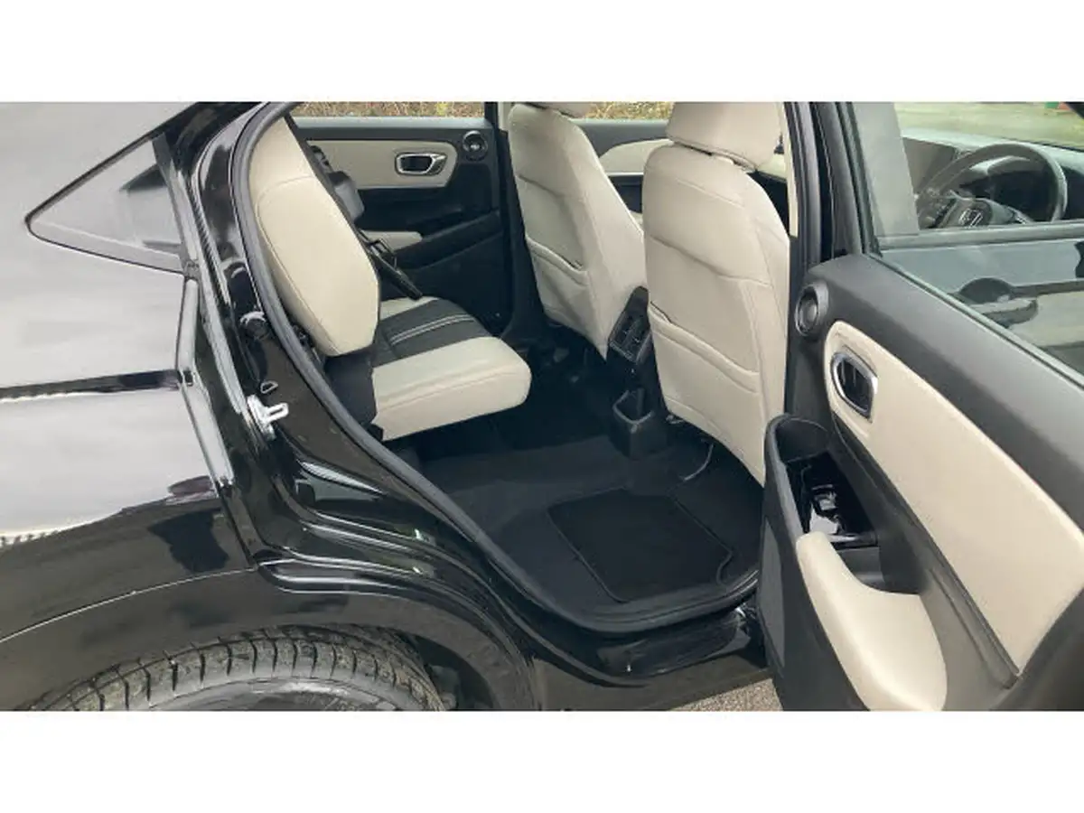 2022-honda-hr-v-15-i-mmd-advance-style-big-25