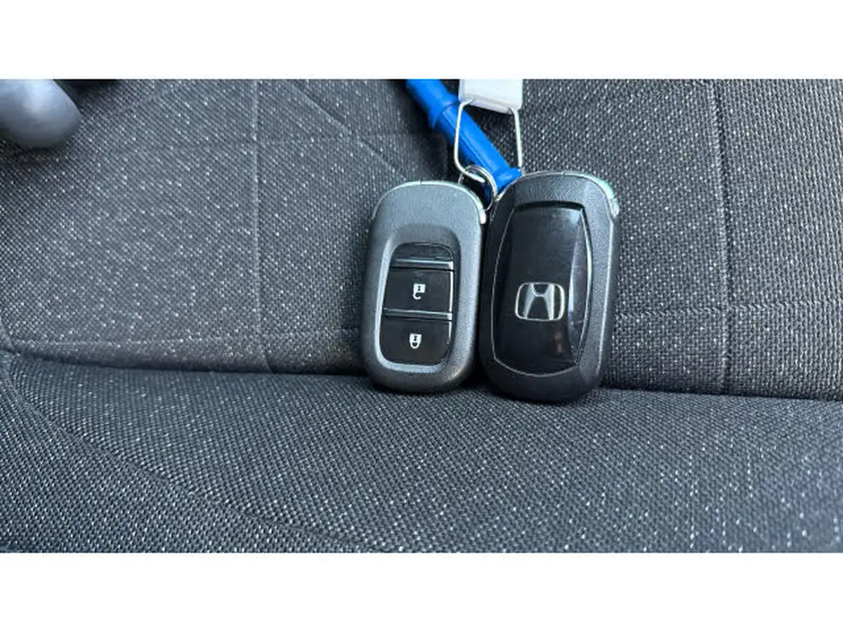 2023-honda-hr-v-15-i-mmd-elegance-big-39