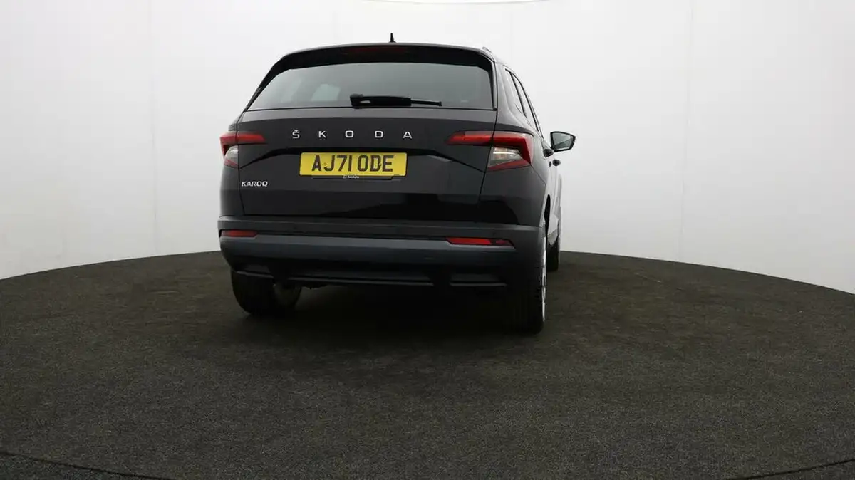 2022-skoda-karoq-15-tsi-se-l-dsg-big-57