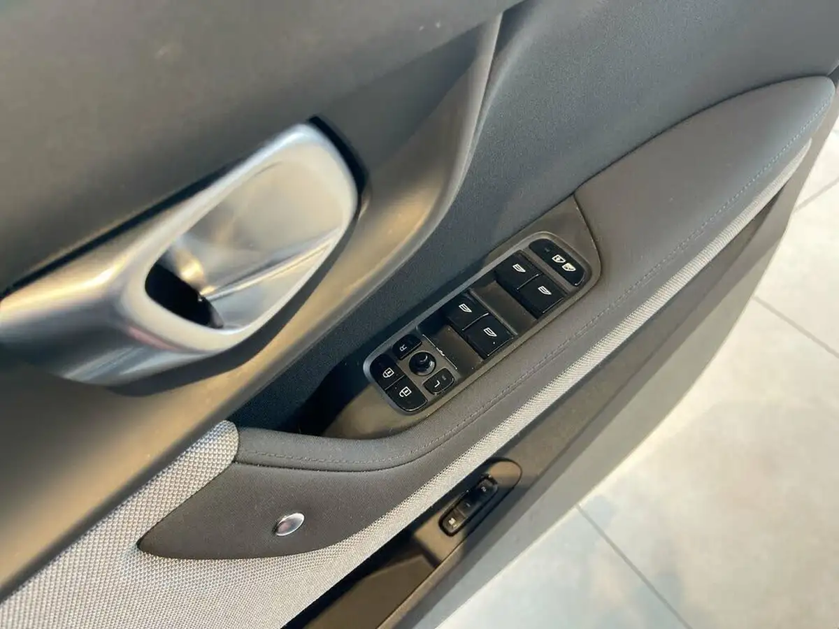2021-polestar-polestar-2-e-ps2-165kw-standard-single-hatchback-big-19