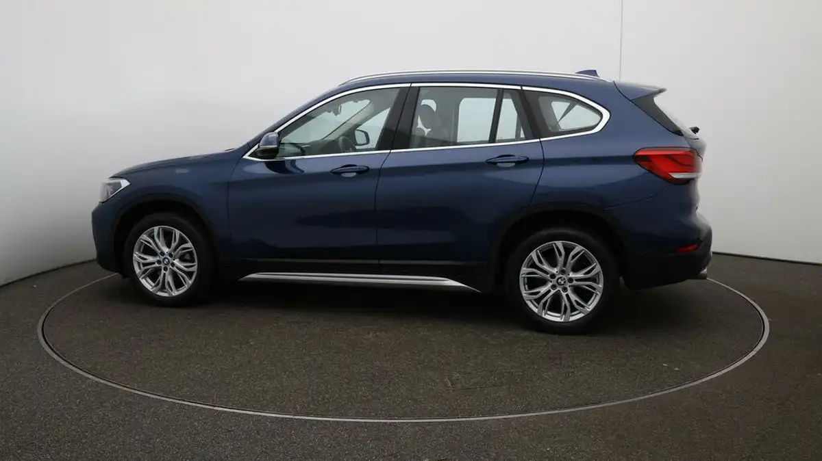 2022-bmw-x1-20td-sdrive18d-xline-sport-auto-big-51