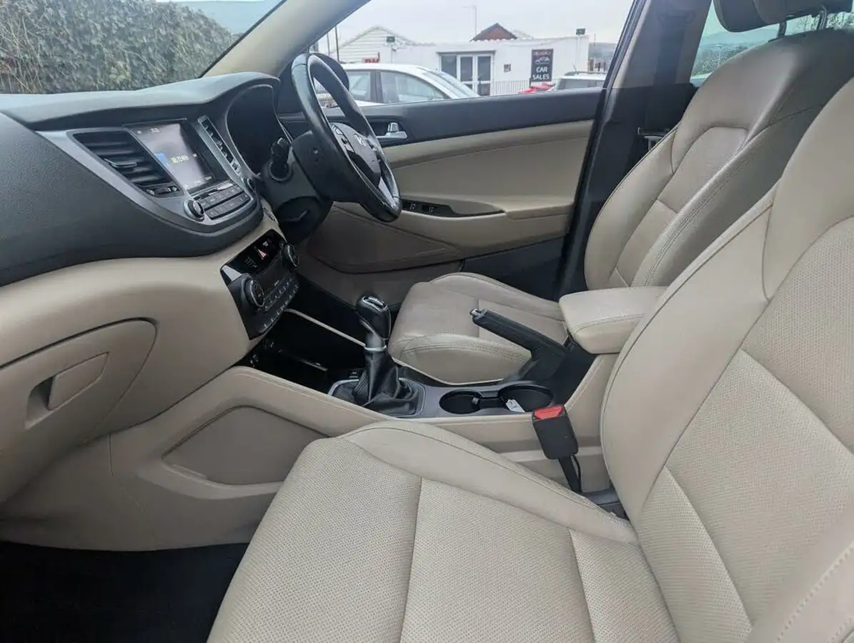 2016-hyundai-tucson-20crdi-premium-se-185ps-big-13