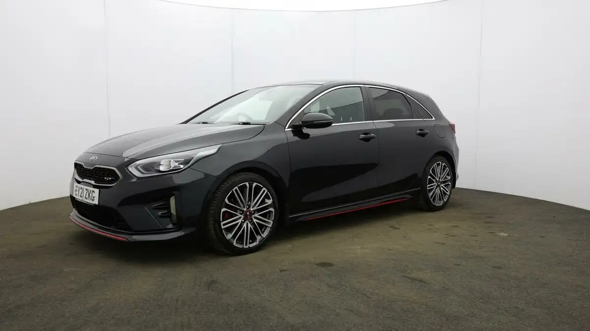 2021-kia-ceed-16-t-gdi-gt-dct-big-34