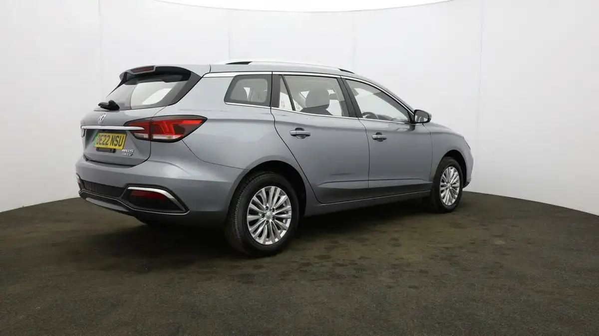2022-mg-mg5-e-exclusive-ev-long-range-big-6