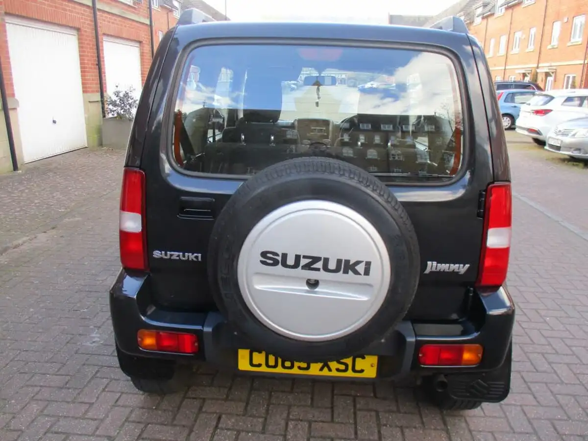 2013-suzuki-jimny-13-sz3-85ps-big-8
