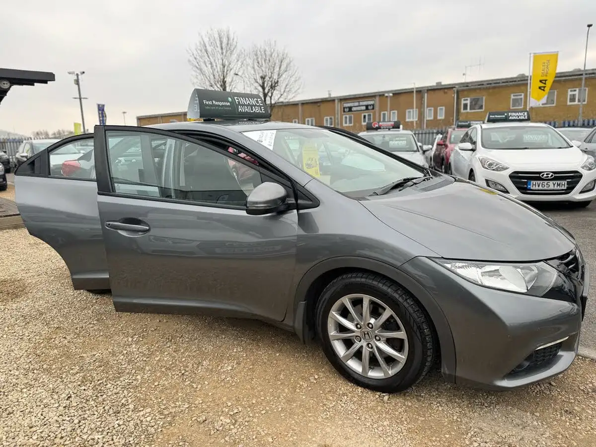 2013-honda-civic-18-es-auto-big-40