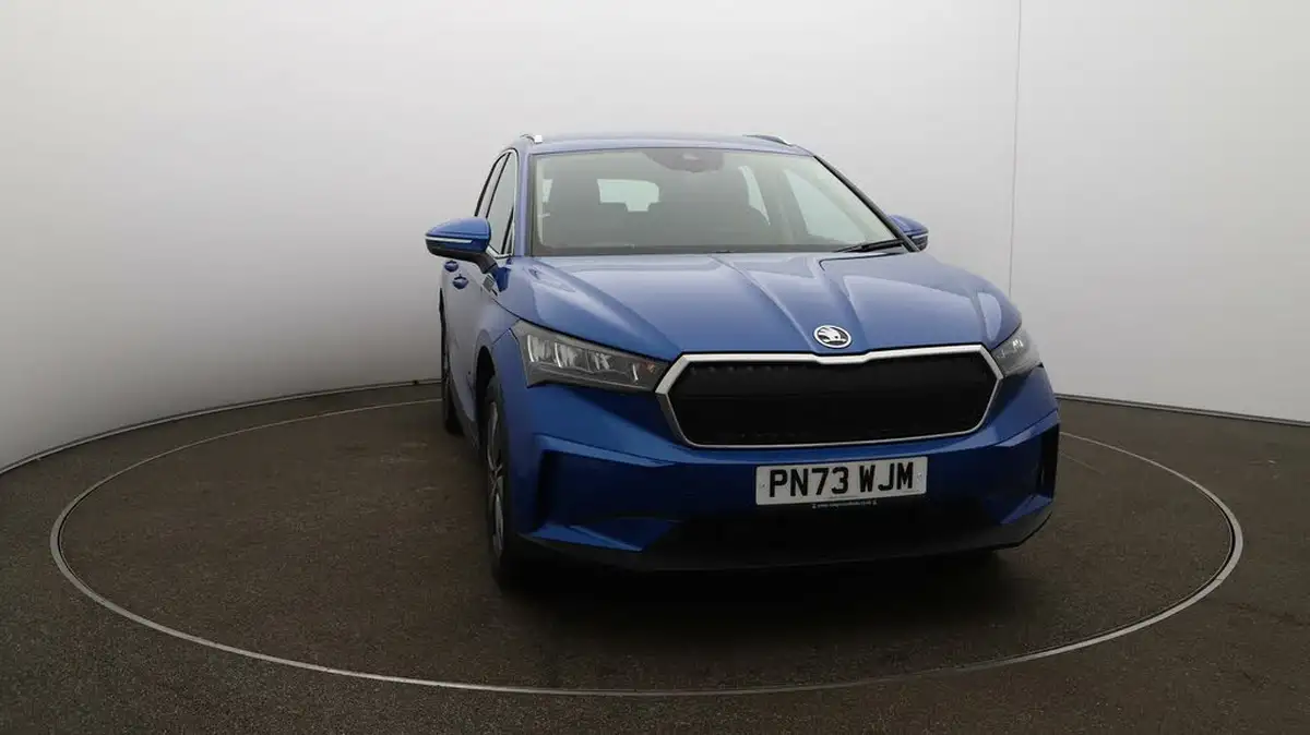 2022-skoda-enyaq-e-80-82-kwh-big-34