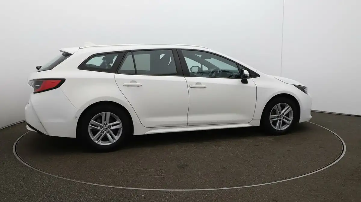 2021-toyota-corolla-18-vvt-i-icon-tech-spare-wheel-touring-sports-5d-big-42