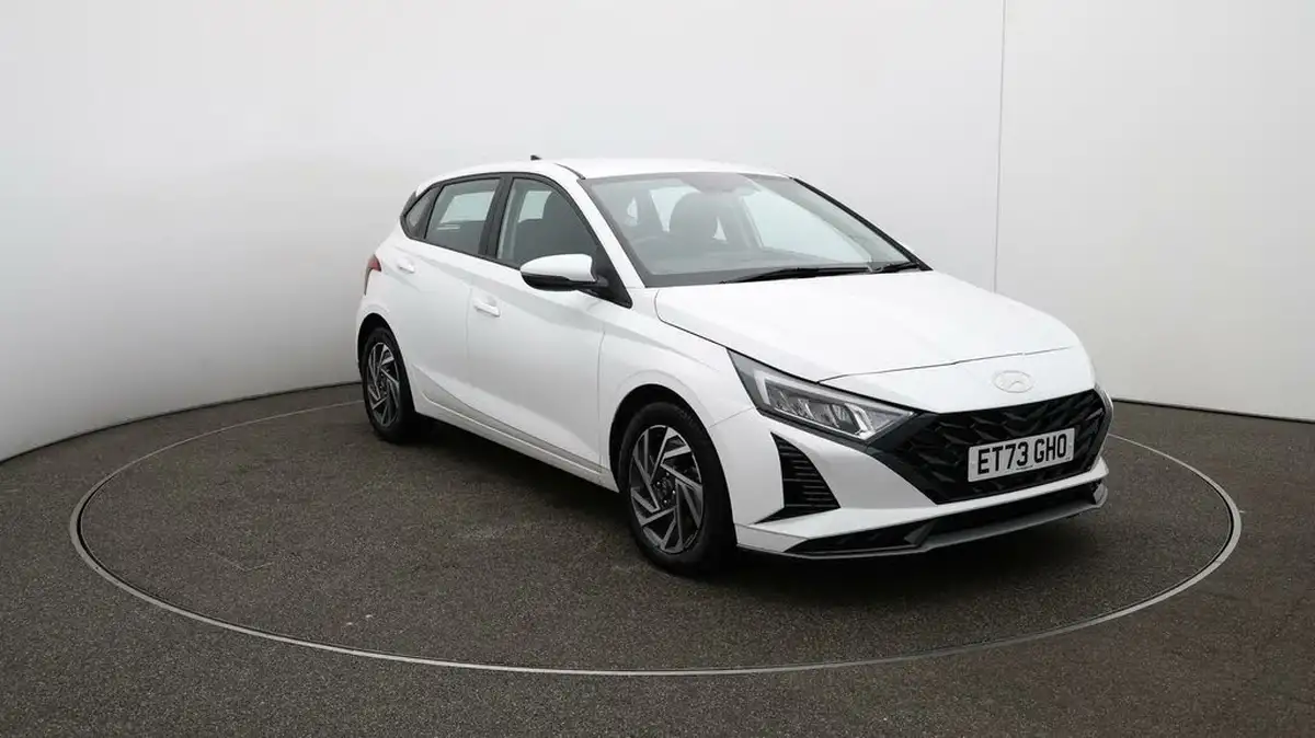 2024-hyundai-i20-10-t-gdi-advance-big-35
