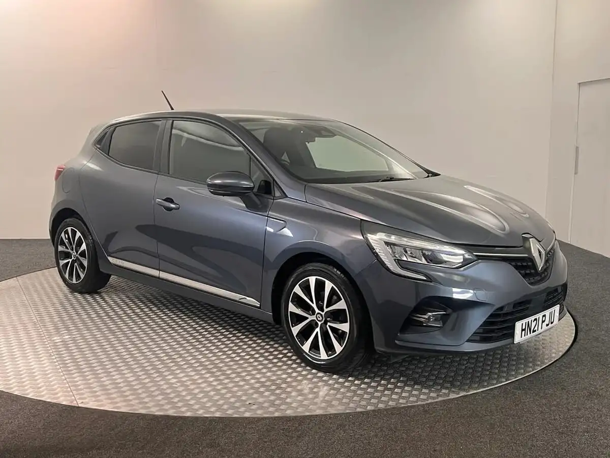 2020-renault-clio-10-sce-iconic-75bhp-big-2