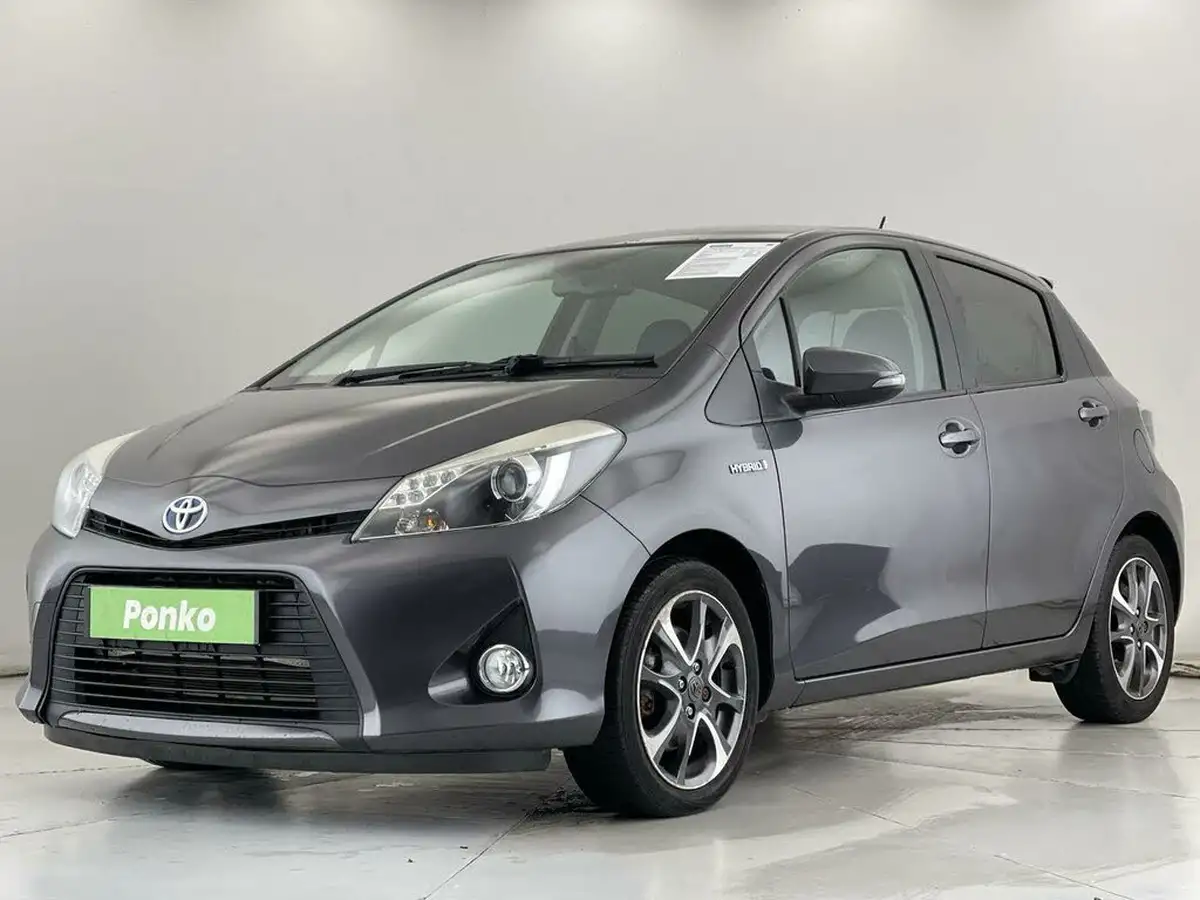 2014-toyota-yaris-15-vvt-i-trend-leather-hybrid-big-3