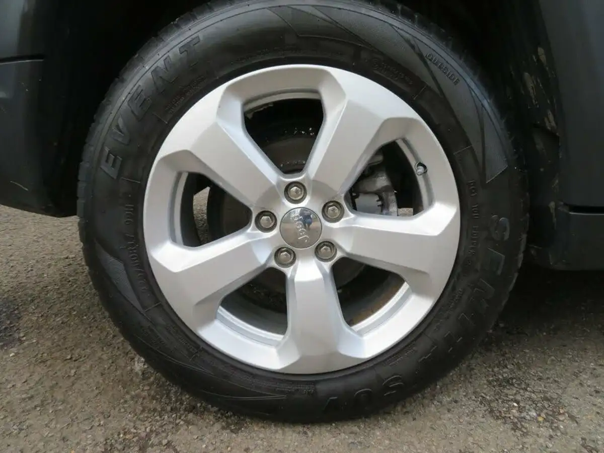 2018-jeep-compass-14-multiair-ii-longitude-big-8