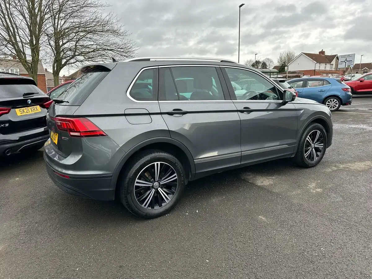2018-volkswagen-tiguan-14-tsi-se-navigation-150ps-4motion-ss-dsg-big-7