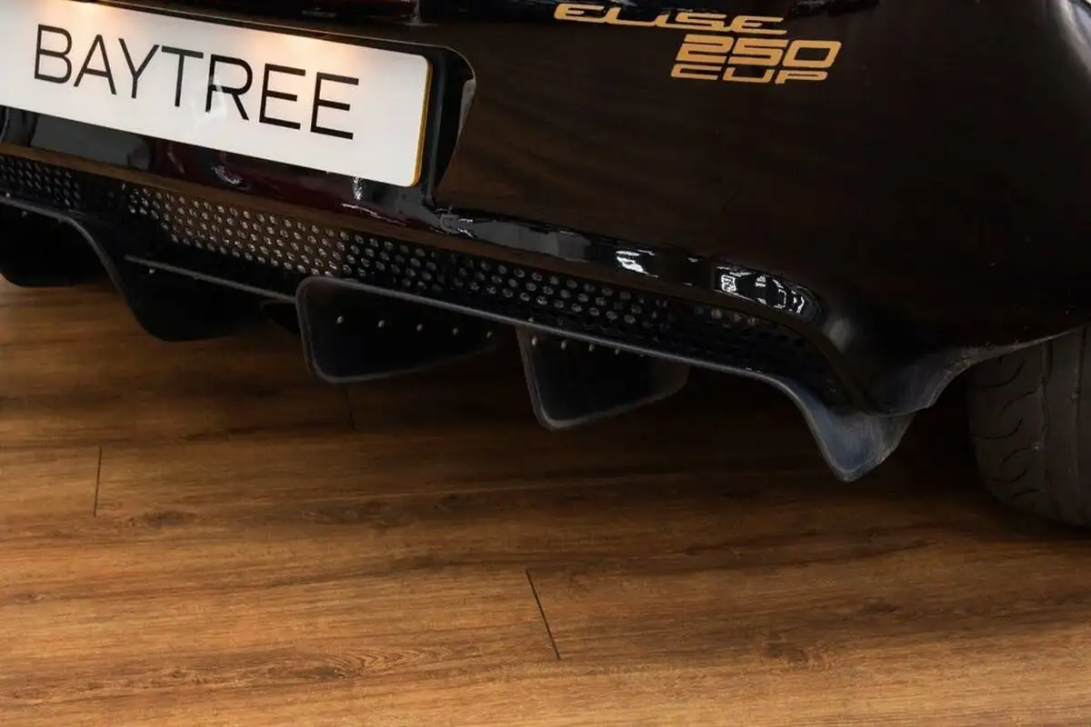 2018-lotus-elise-18-250-cup-big-27