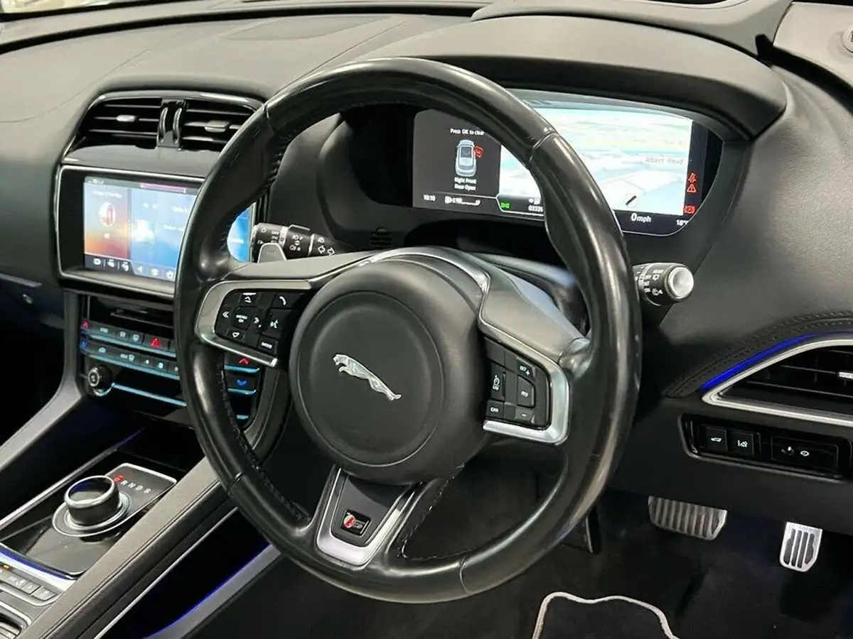 2016-jaguar-f-pace-30td-1st-edition-big-29