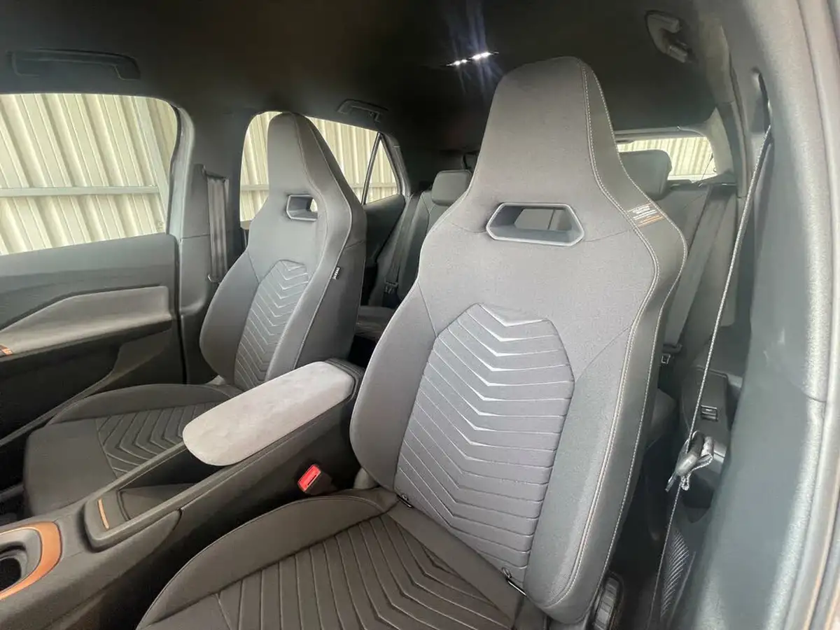 2024-cupra-born-e-v1-230ps-58kwh-e-boost-big-18