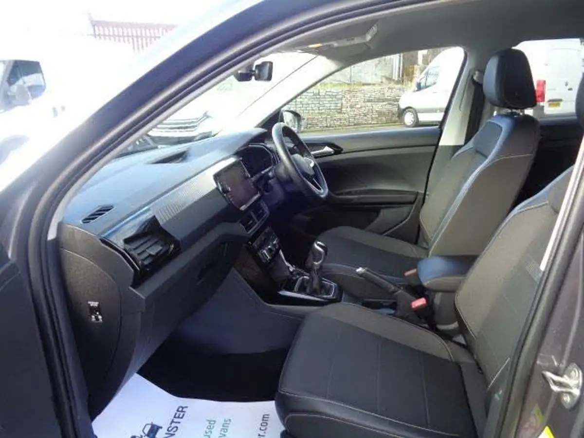 2023-volkswagen-t-cross-10-tsi-black-edition-110ps-big-18