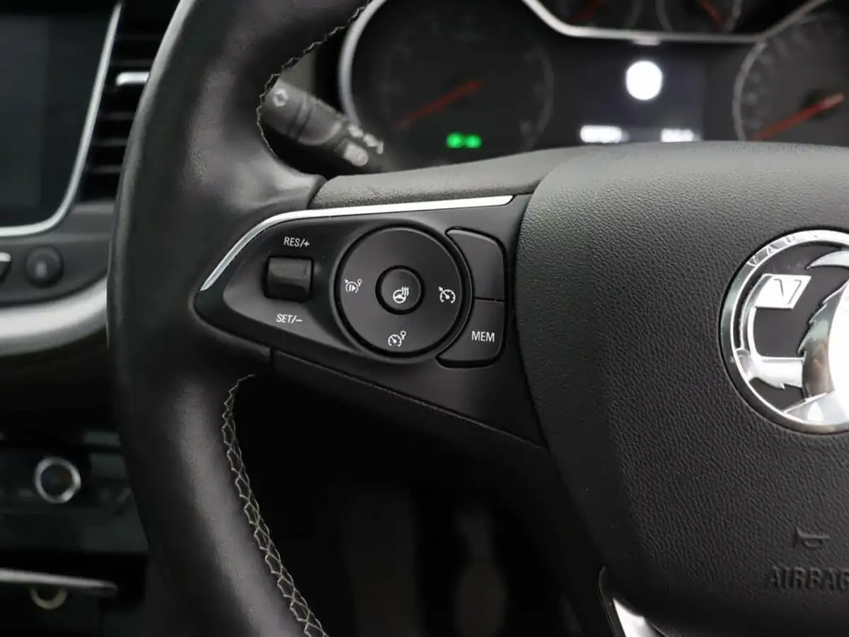 2020-vauxhall-grandland-x-15td-elite-nav-ecotec-blueinjection-big-25