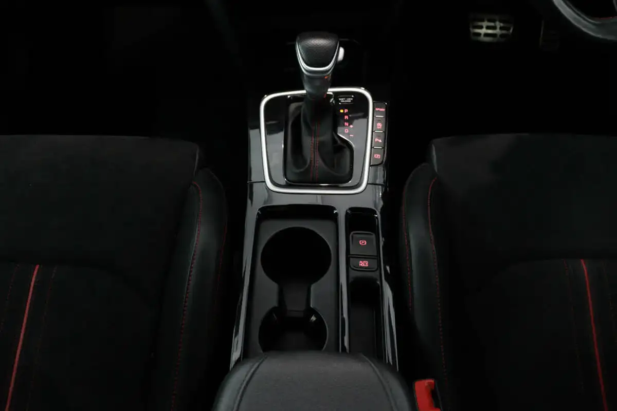 2022-kia-pro-ceed-16-t-gdi-gt-big-15