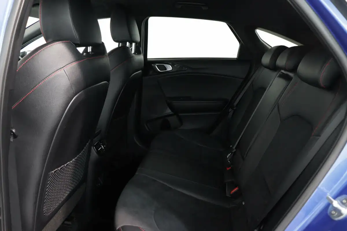2022-kia-pro-ceed-16-t-gdi-gt-big-39