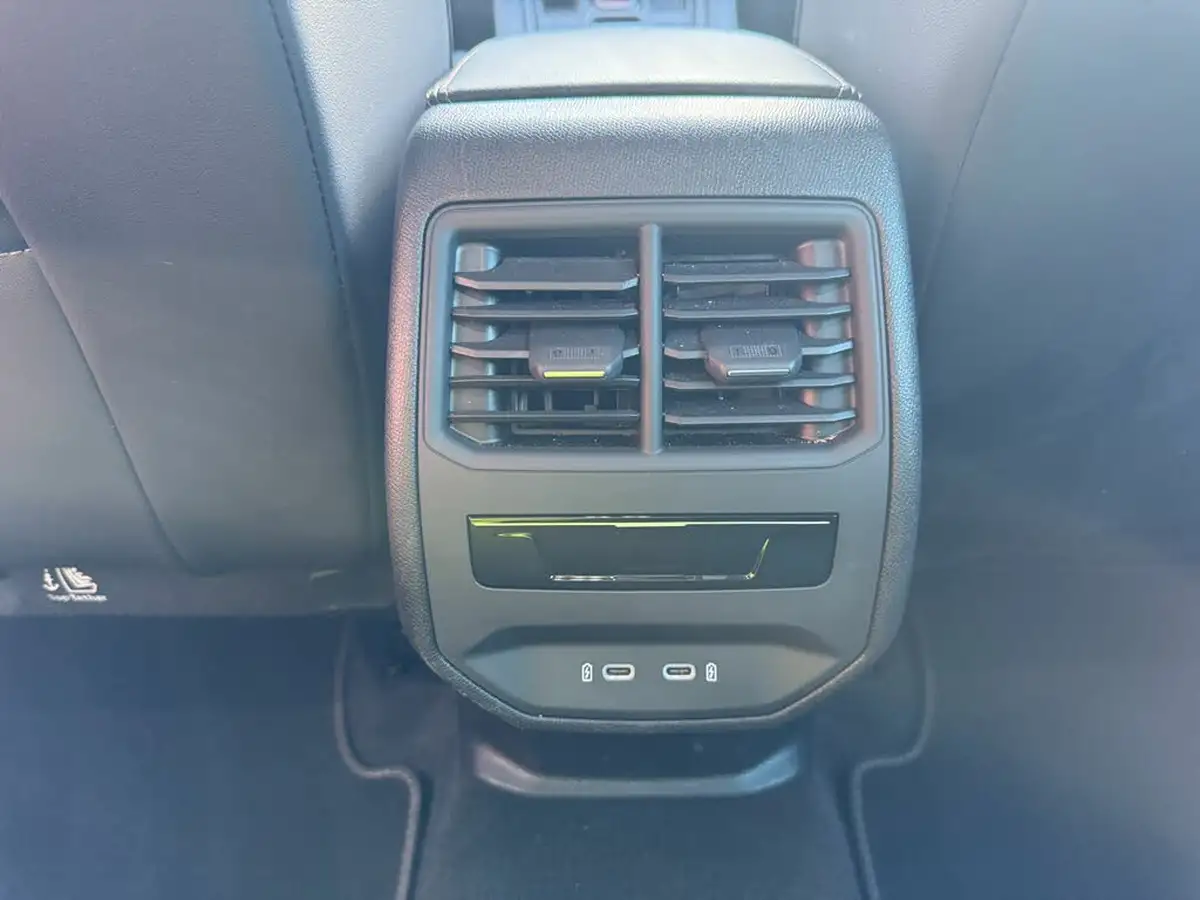 2024-cupra-formentor-20-tsi-v1-big-18