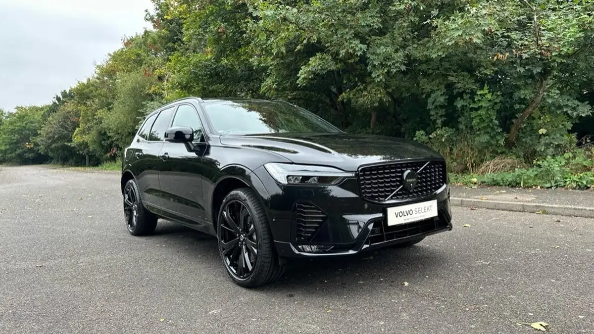 2024-volvo-xc60-20-b5-ultra-black-edition-big-38