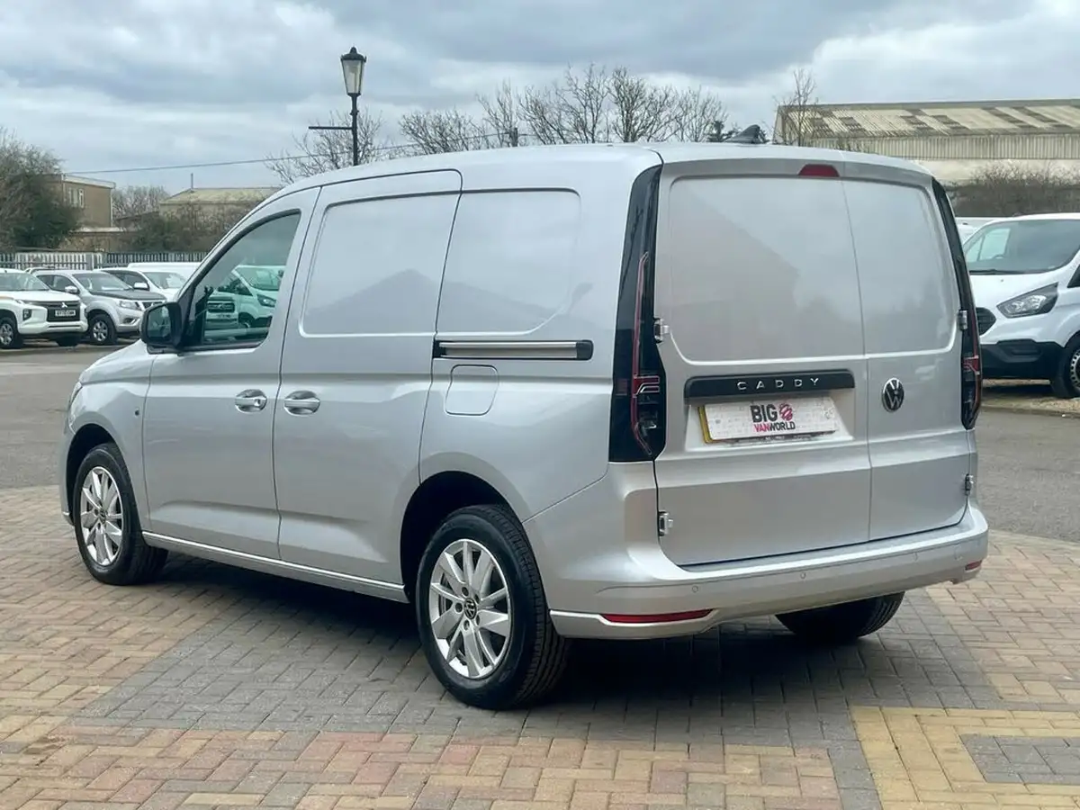 2022-volkswagen-caddy-20tdi-c20-cargo-commerce-pro-102pseu6d-big-7