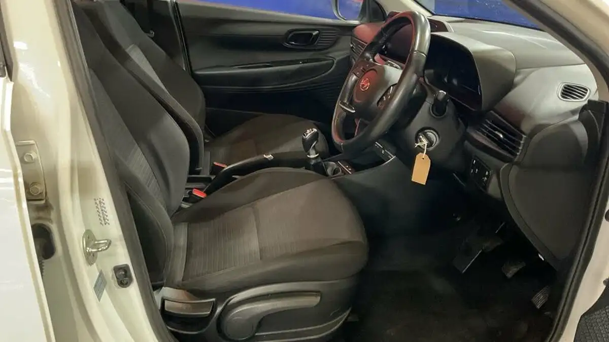 2021-hyundai-i20-10-t-gdi-se-connect-eclutch-imt-big-6