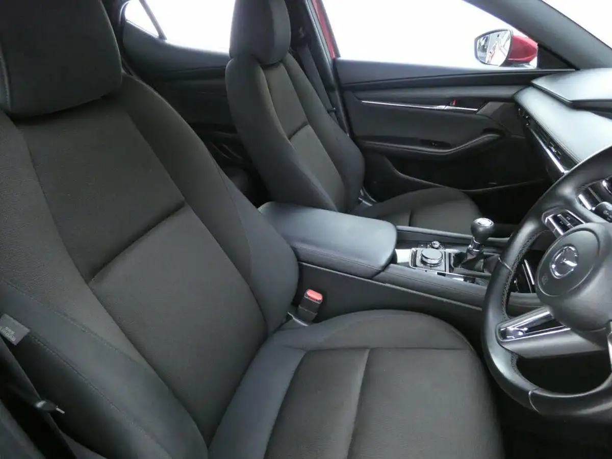 2022-mazda-mazda3-20-se-l-lux-122ps-hatchback-5d-big-8