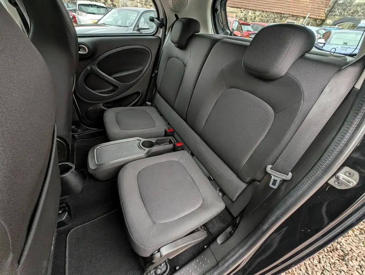 2018-smart-forfour-10-passion-71bhp-big-11