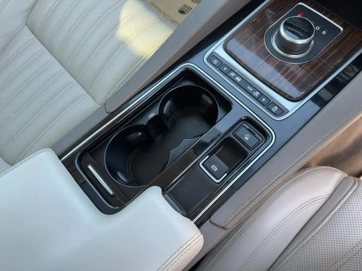 2017-jaguar-f-pace-20i-portfolio-250ps-1997cc-big-30