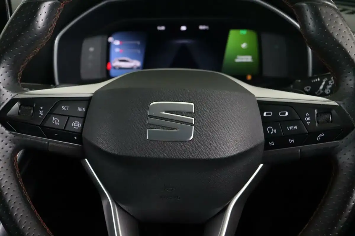 2021-seat-leon-14-e-hybrid-fr-hatchback-big-18