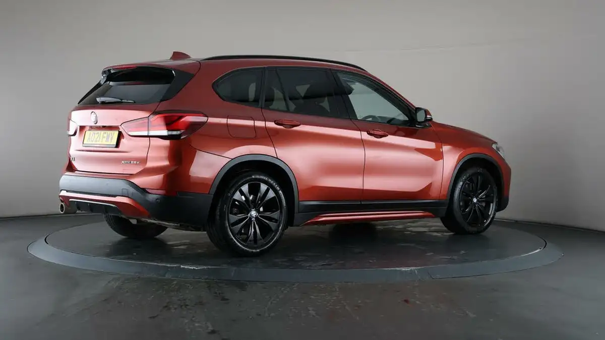 2021-bmw-x1-15-xdrive-25e-phev-sport-big-7