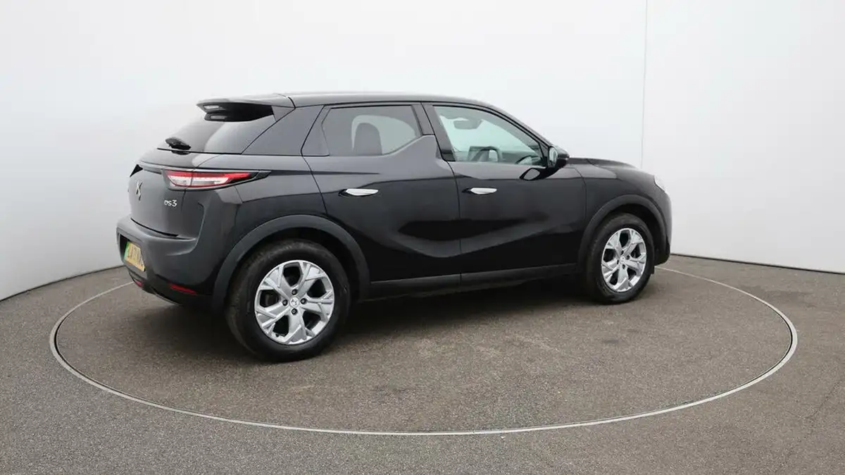 2022-ds-ds-3-crossback-e-tense-bastille-big-45