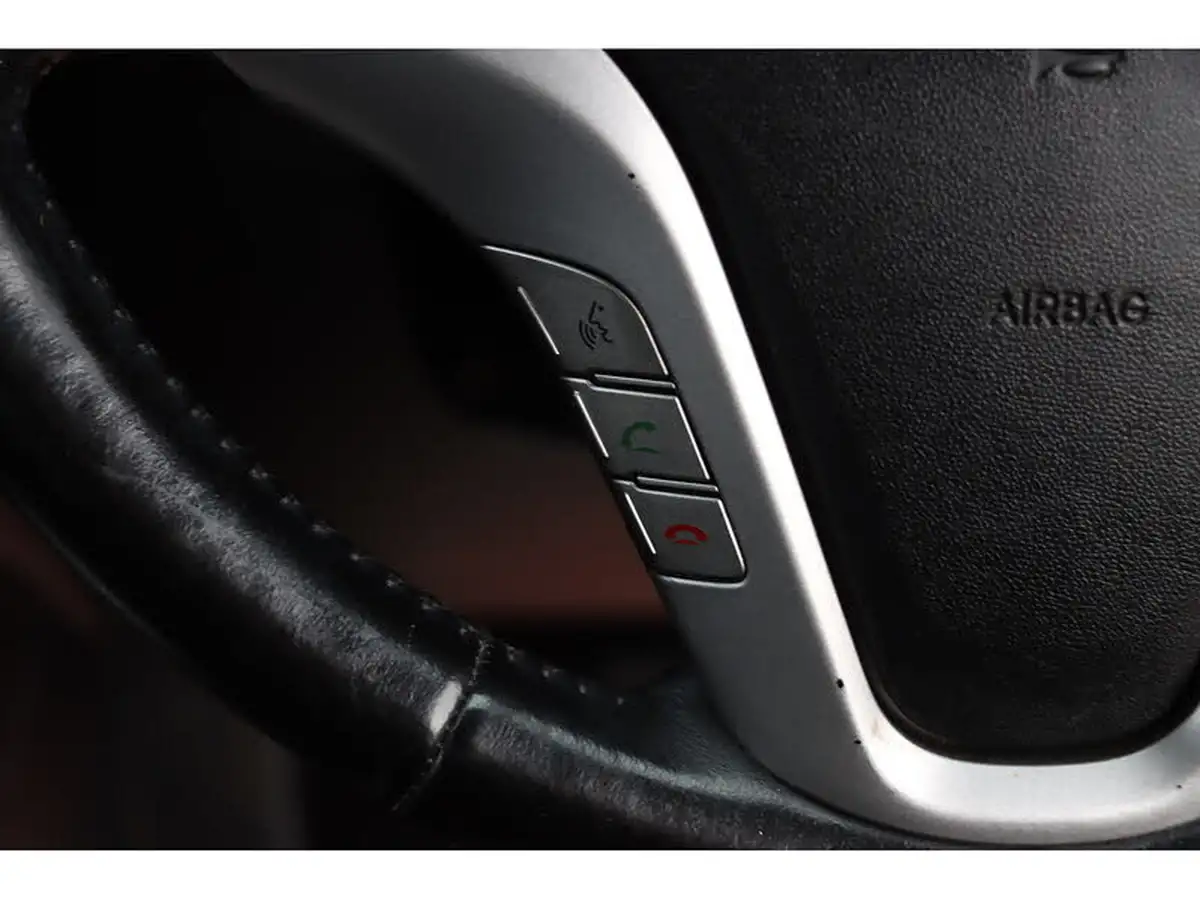 2015-hyundai-ix20-16-active-big-49