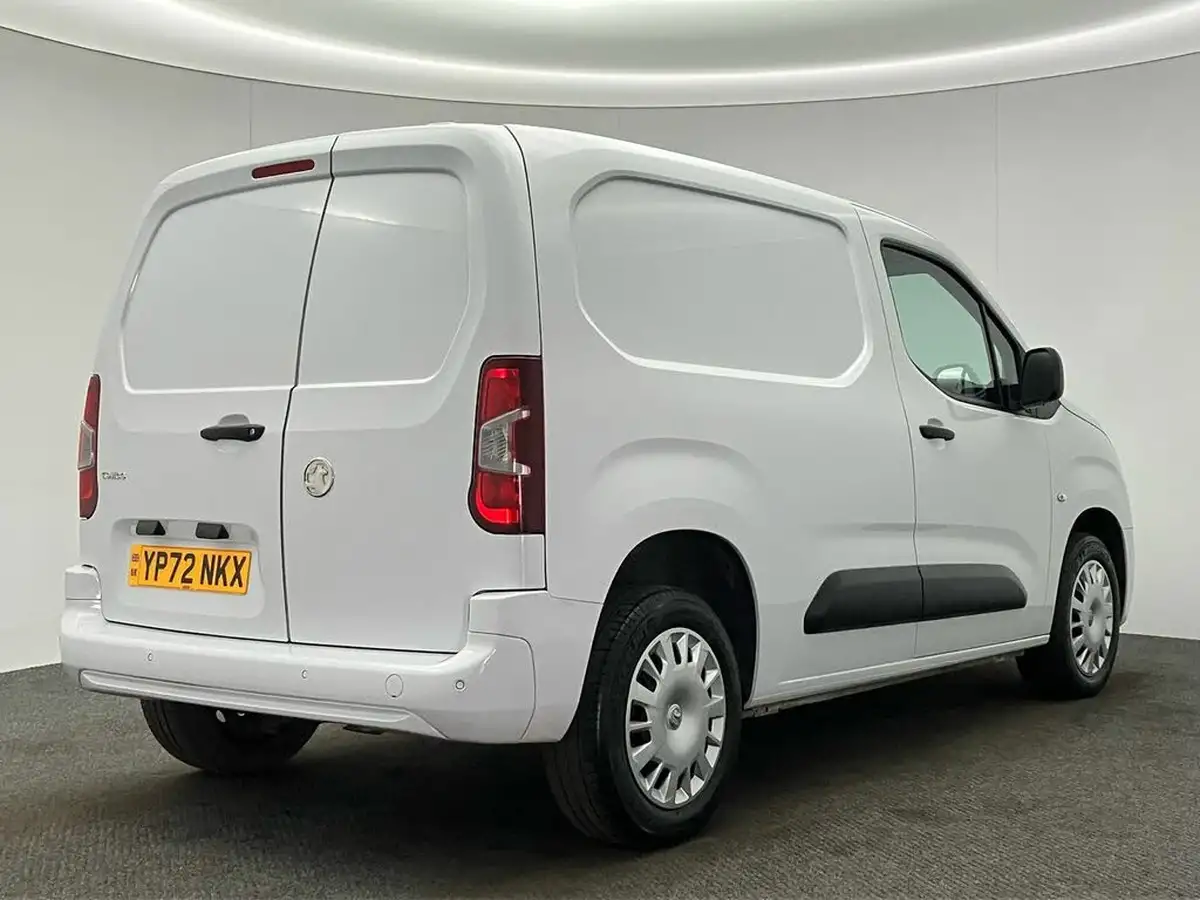 2022-vauxhall-combo-15cdti-sportive-2300-100pseu6dt-l1h1-big-39