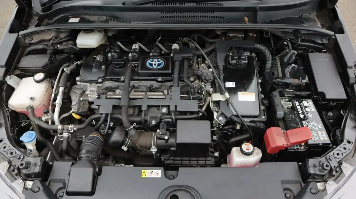 2021-toyota-corolla-18-vvt-i-design-trk-touring-sports-5d-big-19