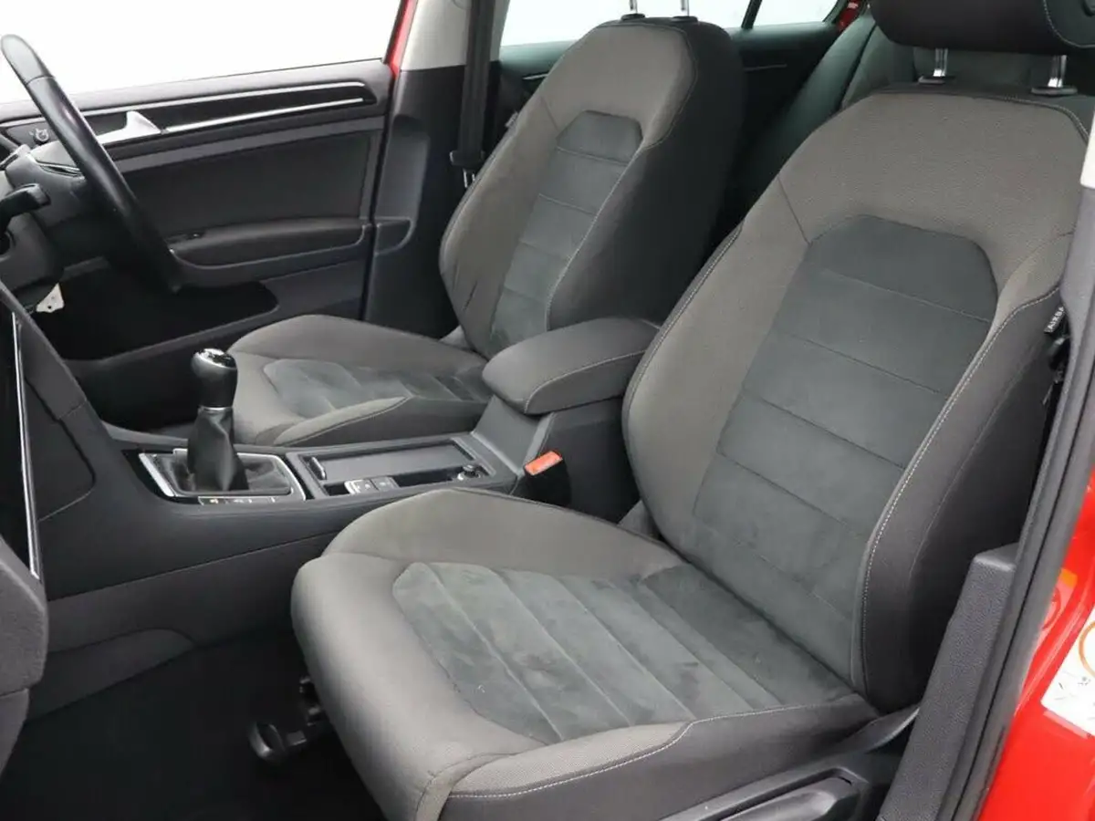 2019-volkswagen-golf-20tdi-gt-edition-hatchback-big-29